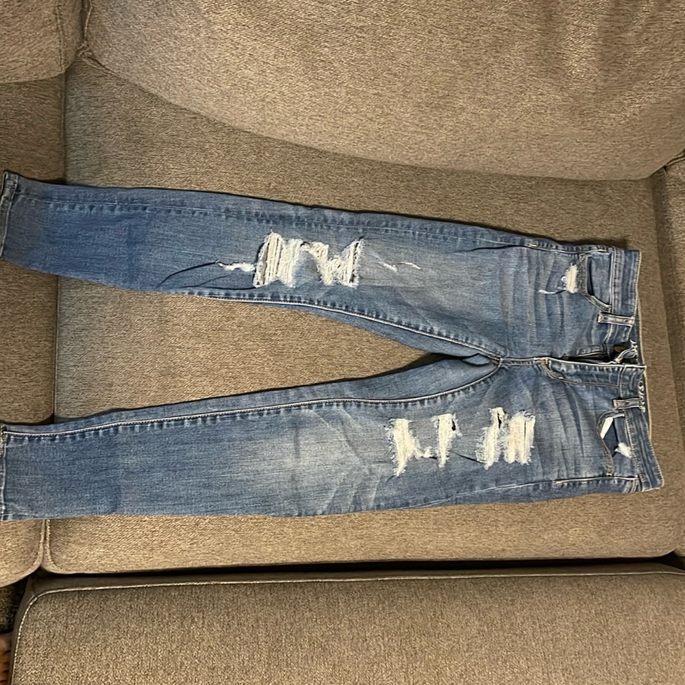 American Eagle jeans, size 2 short, super stretch, high-rise jegging ￼